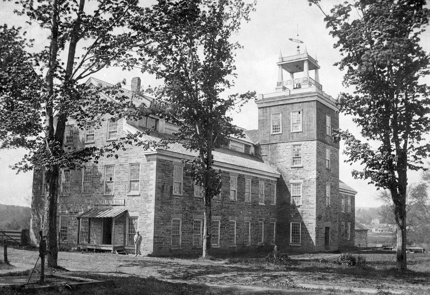 A Pictorial History: Looking Back: Otsego, Delaware, Chenango and Schoharie Counties of Upstate New York