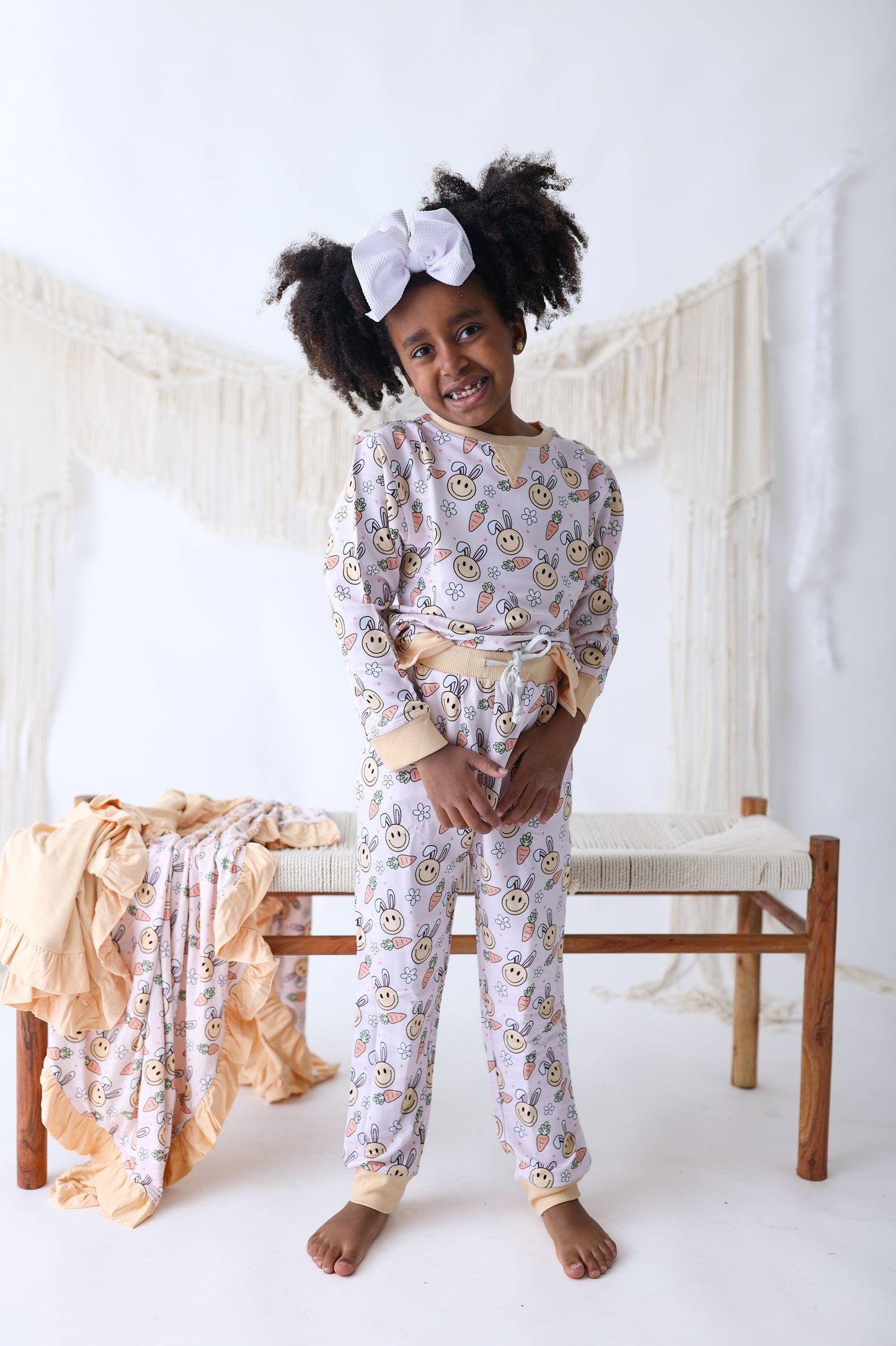 HOP TO IT DREAM PULLOVER