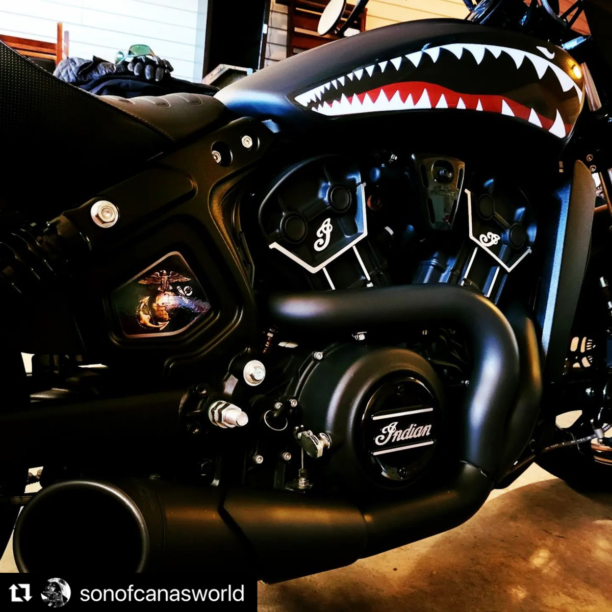 Bomber- Indian Scout - Full Tank Color