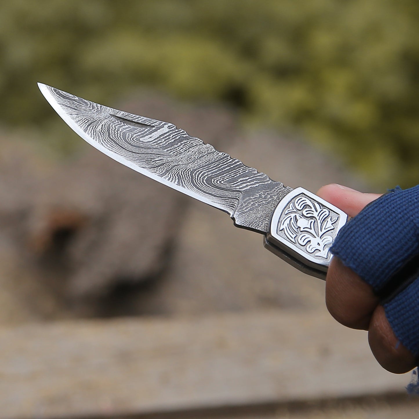 Striker Pocket Knife with Pine Cone Handle