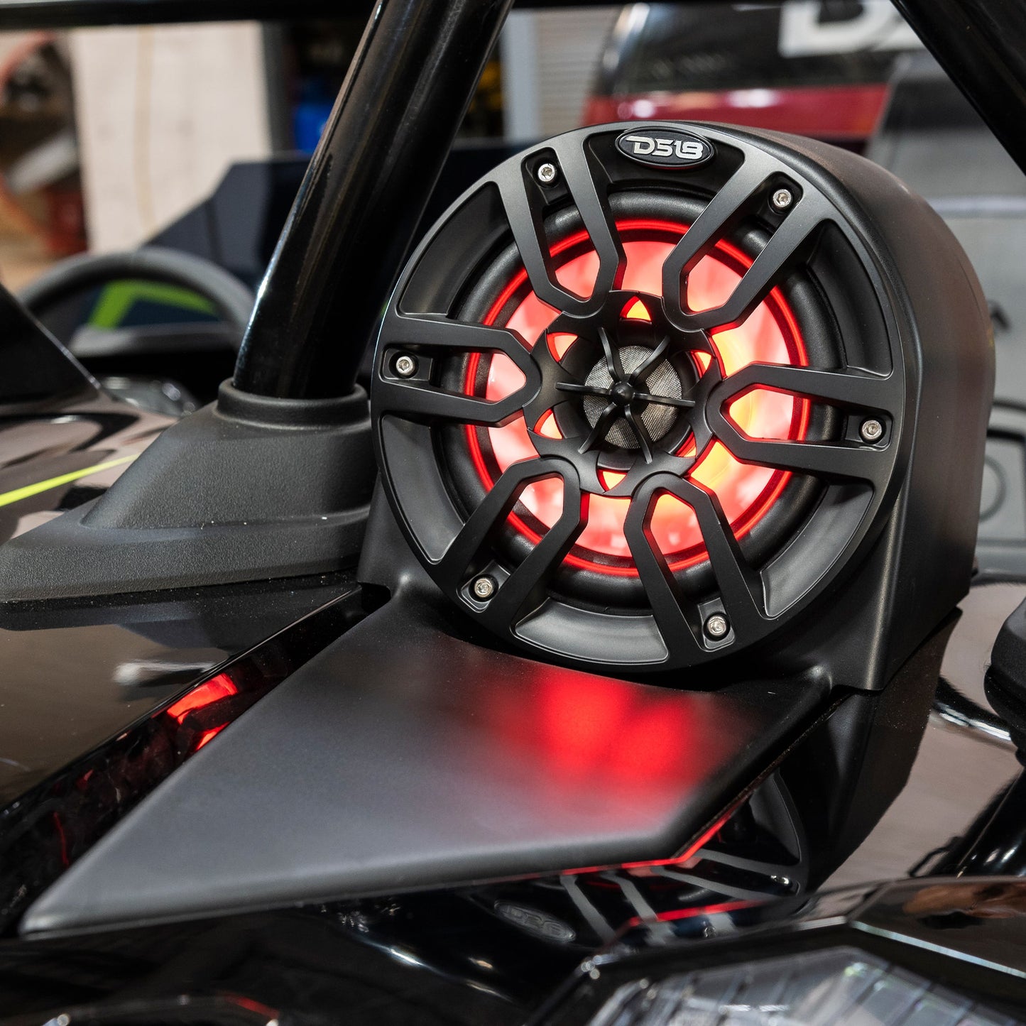 Polaris Slingshot Headrest 4 x 6.5"  Enclosure With 4 x NXL-6/BK | 2015 - Current