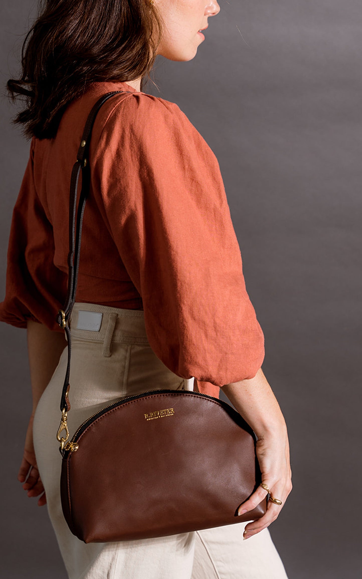 Hopper Crossbody Bag | Brown Leather