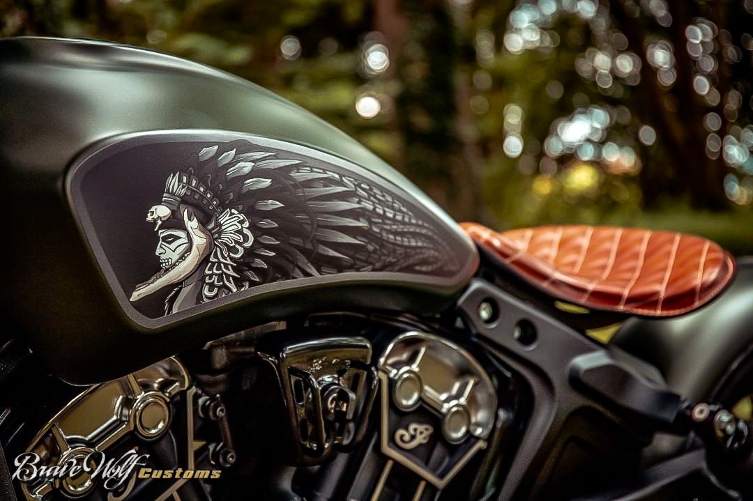 MesoChief - Indian Scout - Full Tank Black & White
