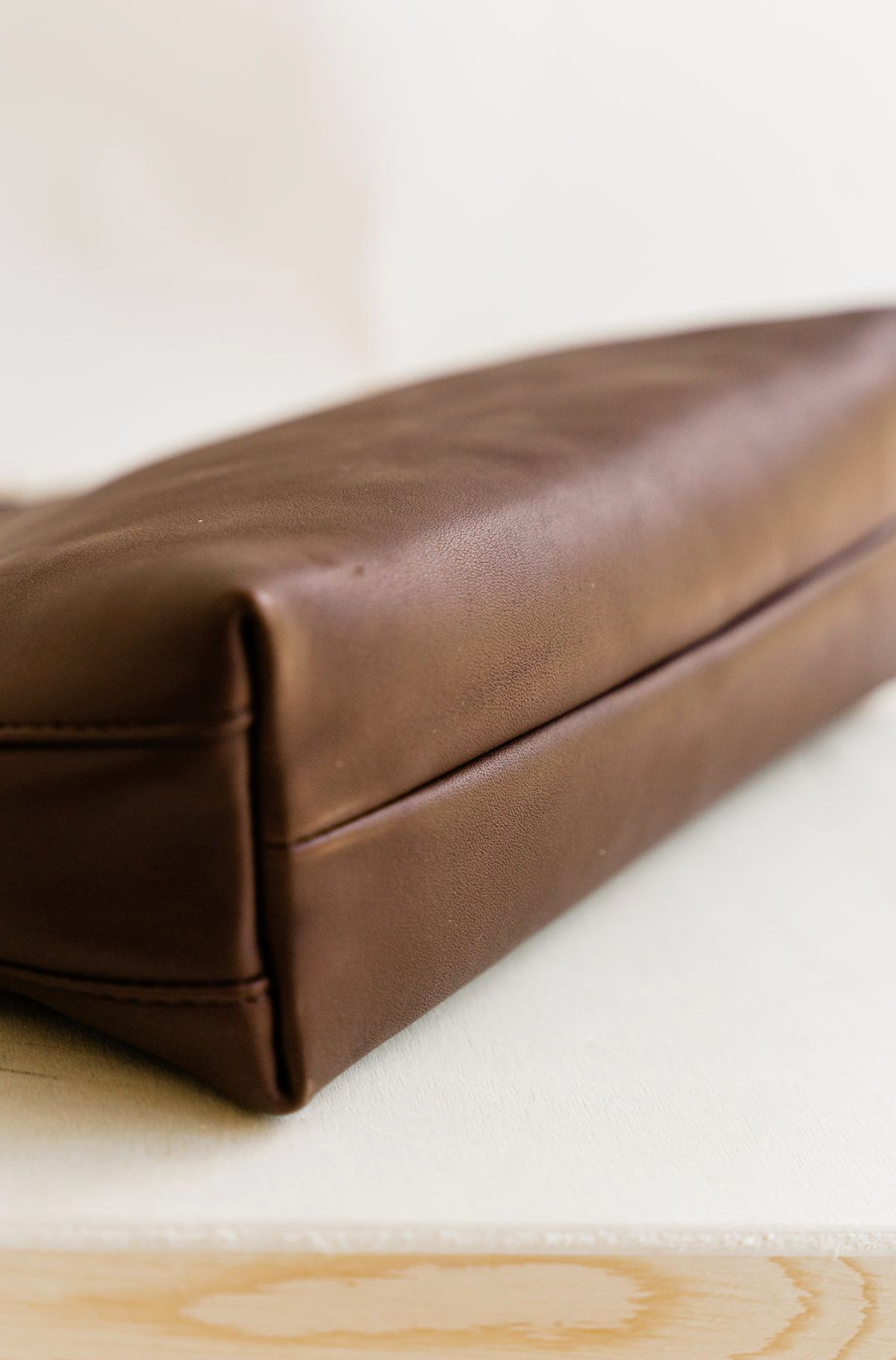 Hopper Crossbody Bag | Brown Leather