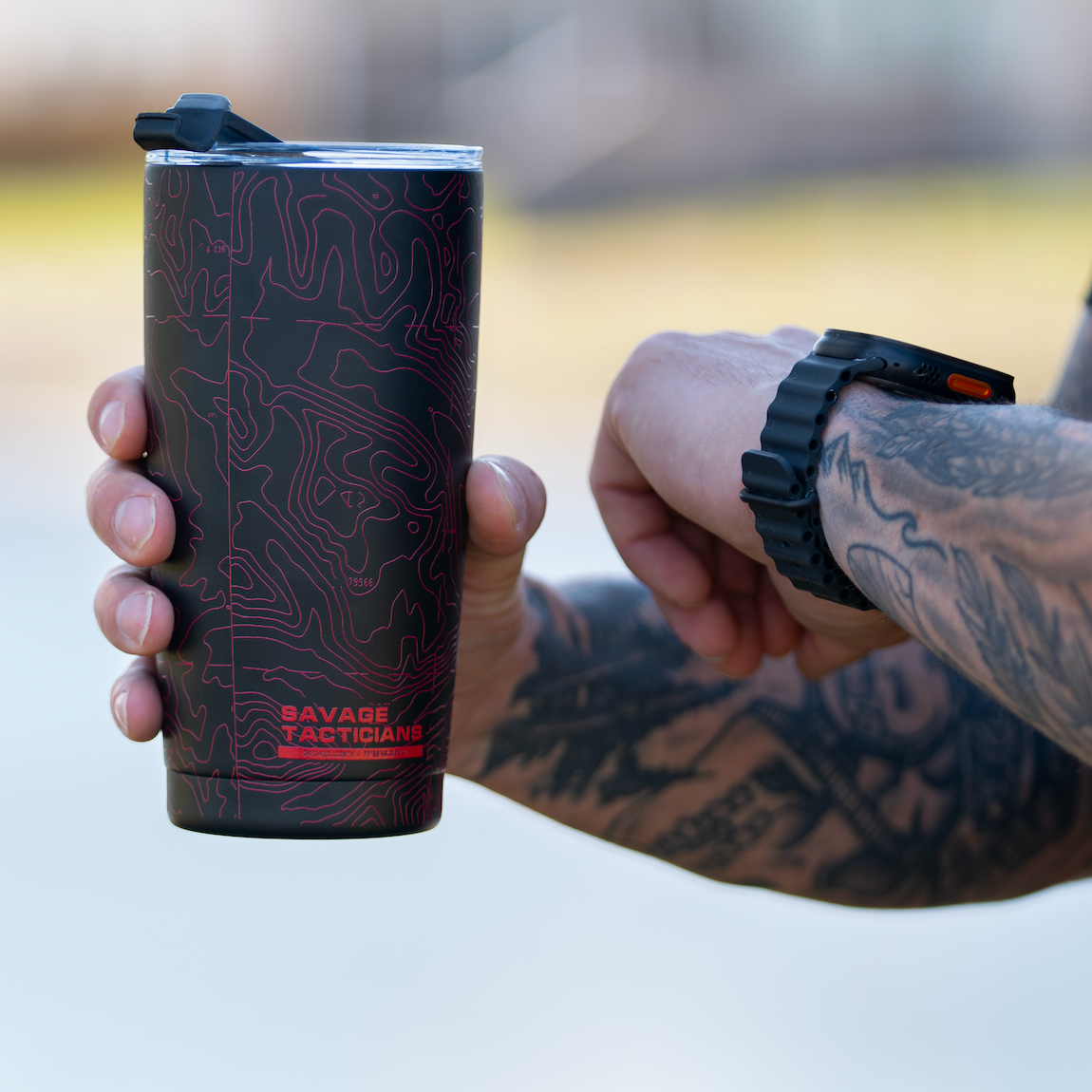 Topo 20 oz Black/Red Tumbler