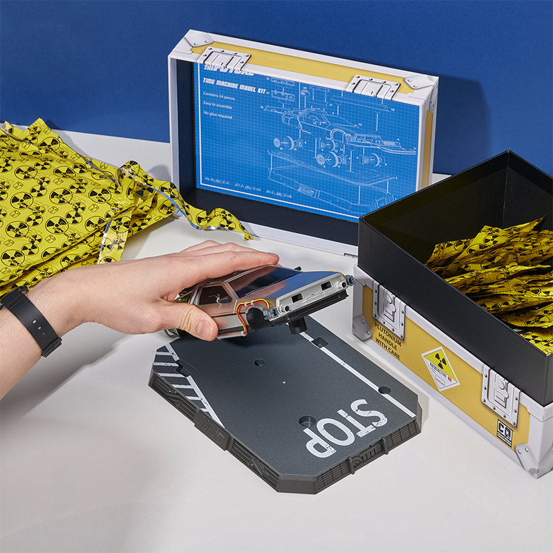 Back to the Future: Time Machine Countdown Character Model Kit