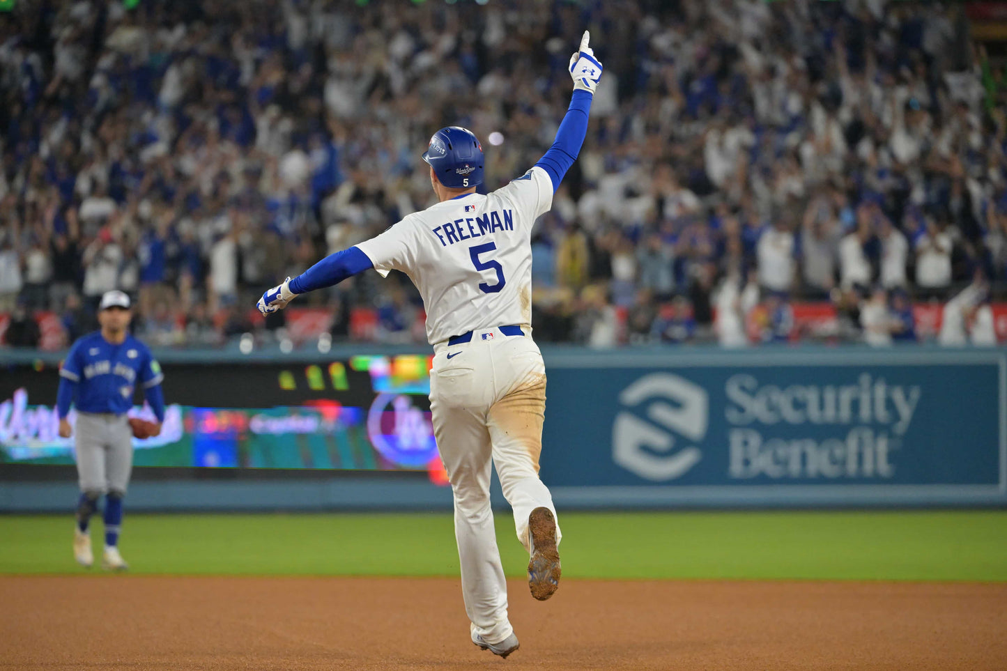 Dynasty in Blue: The Dodgers' Back-to-Back Championship Reign