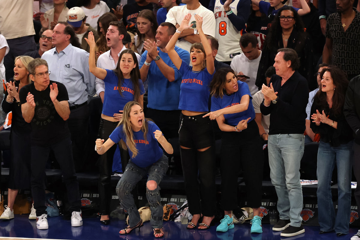 Garden Glory: The New York Knicks and the NBA Championship Five Decades in the Making