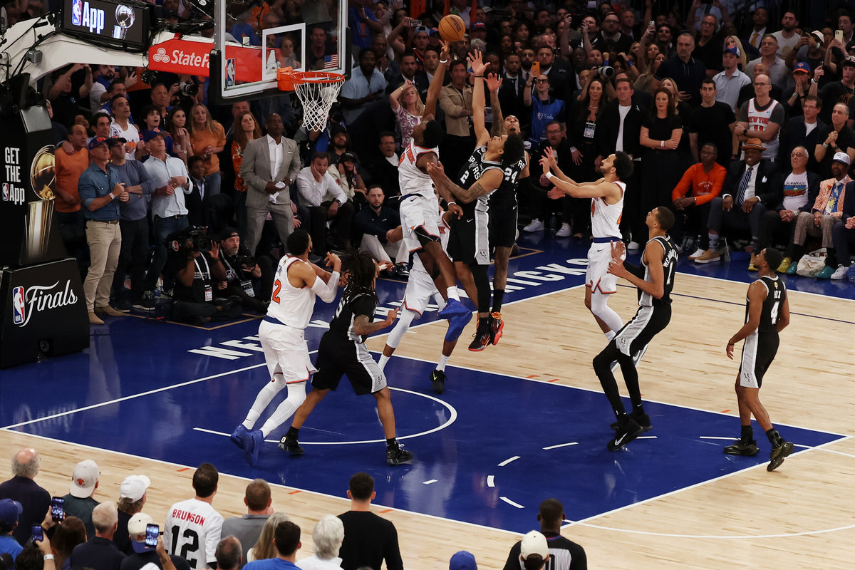 Garden Glory: The New York Knicks and the NBA Championship Five Decades in the Making