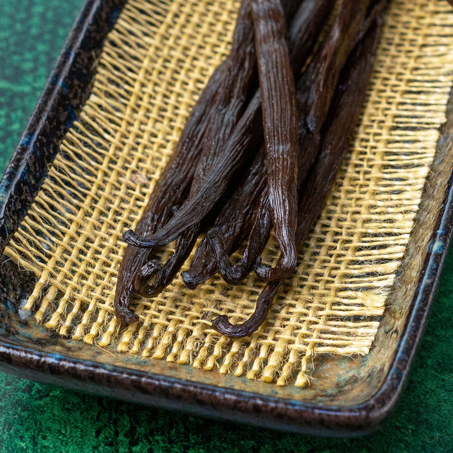 Congo Vanilla Beans - Whole Grade A Vanilla Pods for Vanilla Extract and Baking