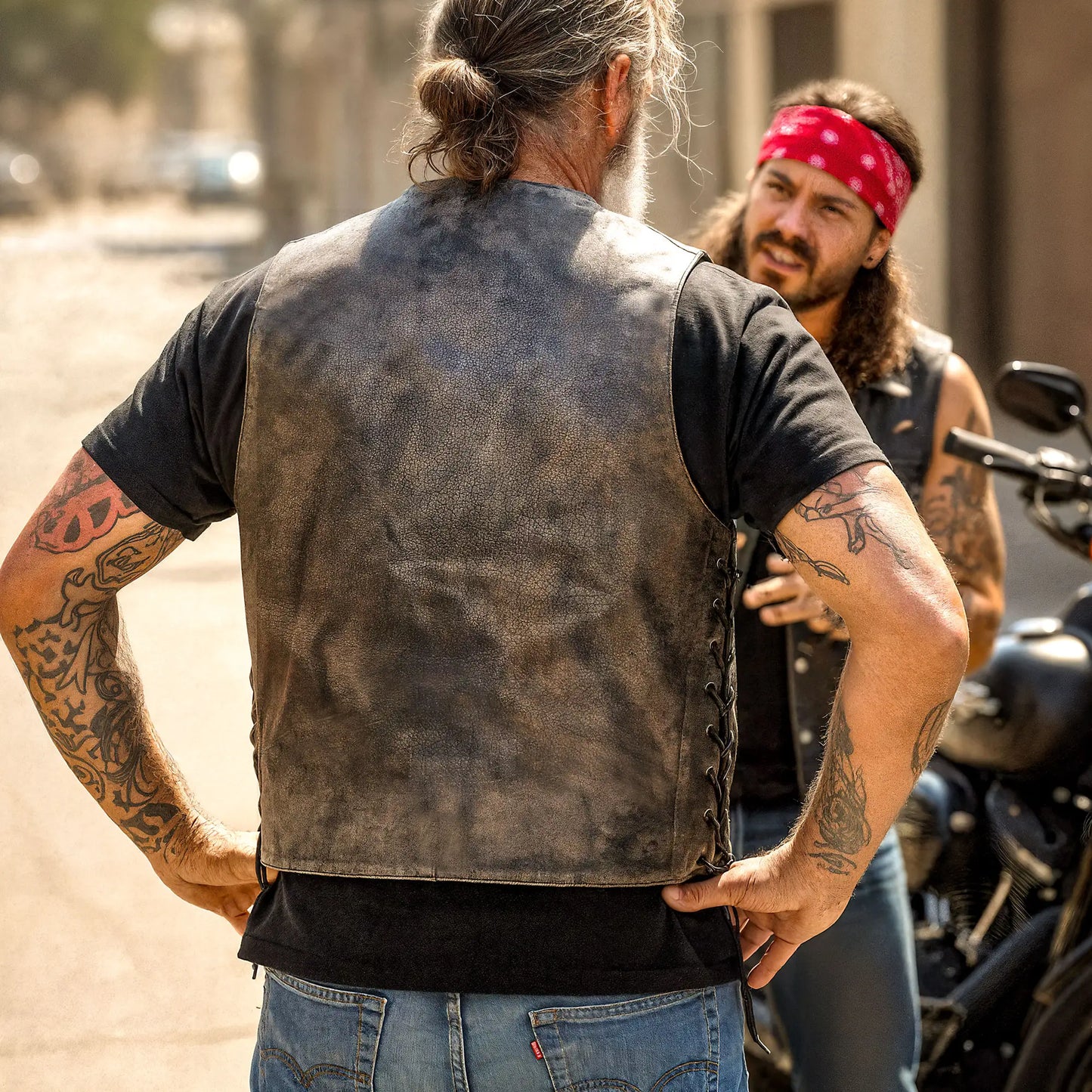Hot Leathers VSM1029 Men's Distressed Brown Motorcycle 10 Pocket 'Conceal and Carry' Leather Biker Vest