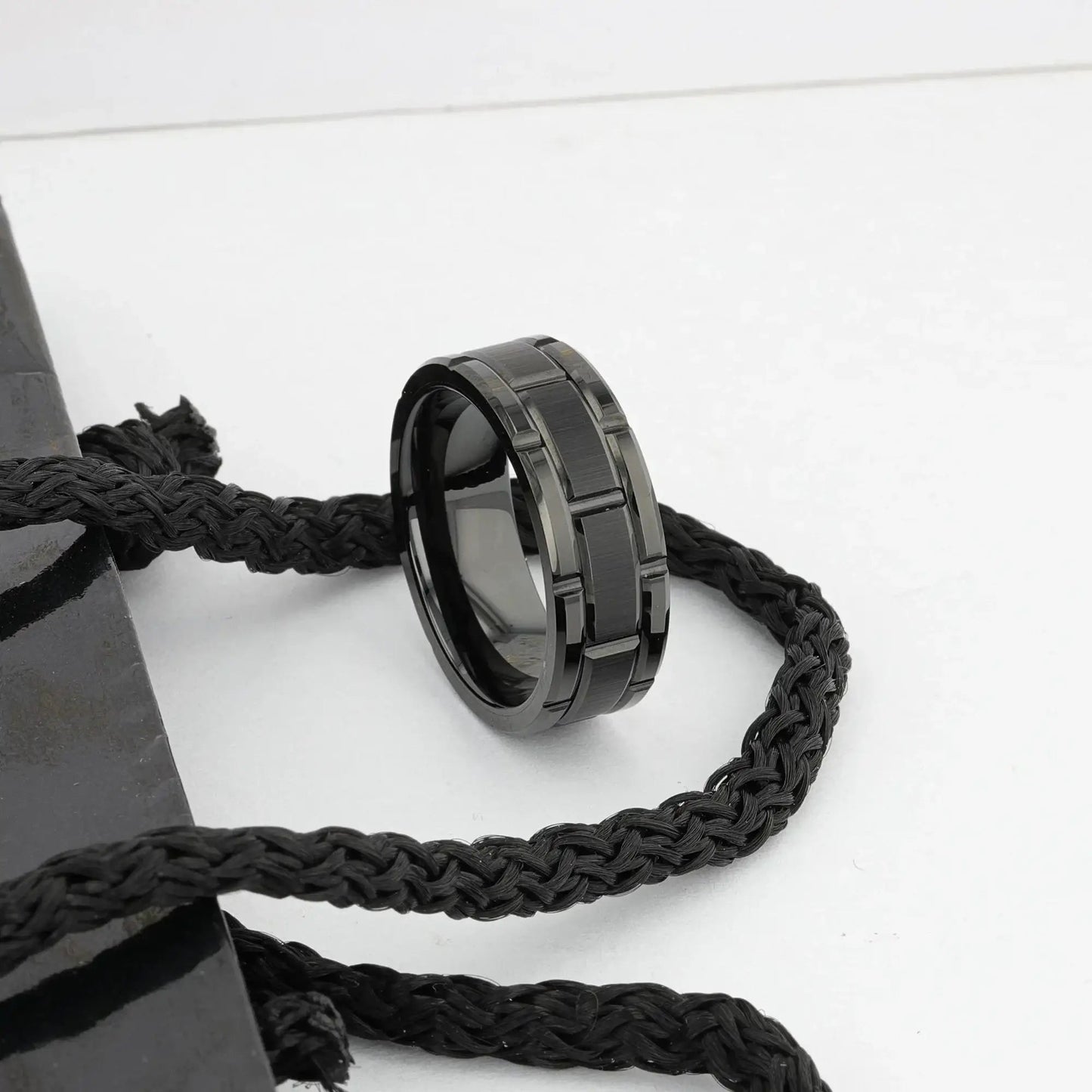 WINDSOR Beveled Black Tungsten Carbide Wedding Band with Brushed Center and Alternating Grooves – 8mm & 10mm