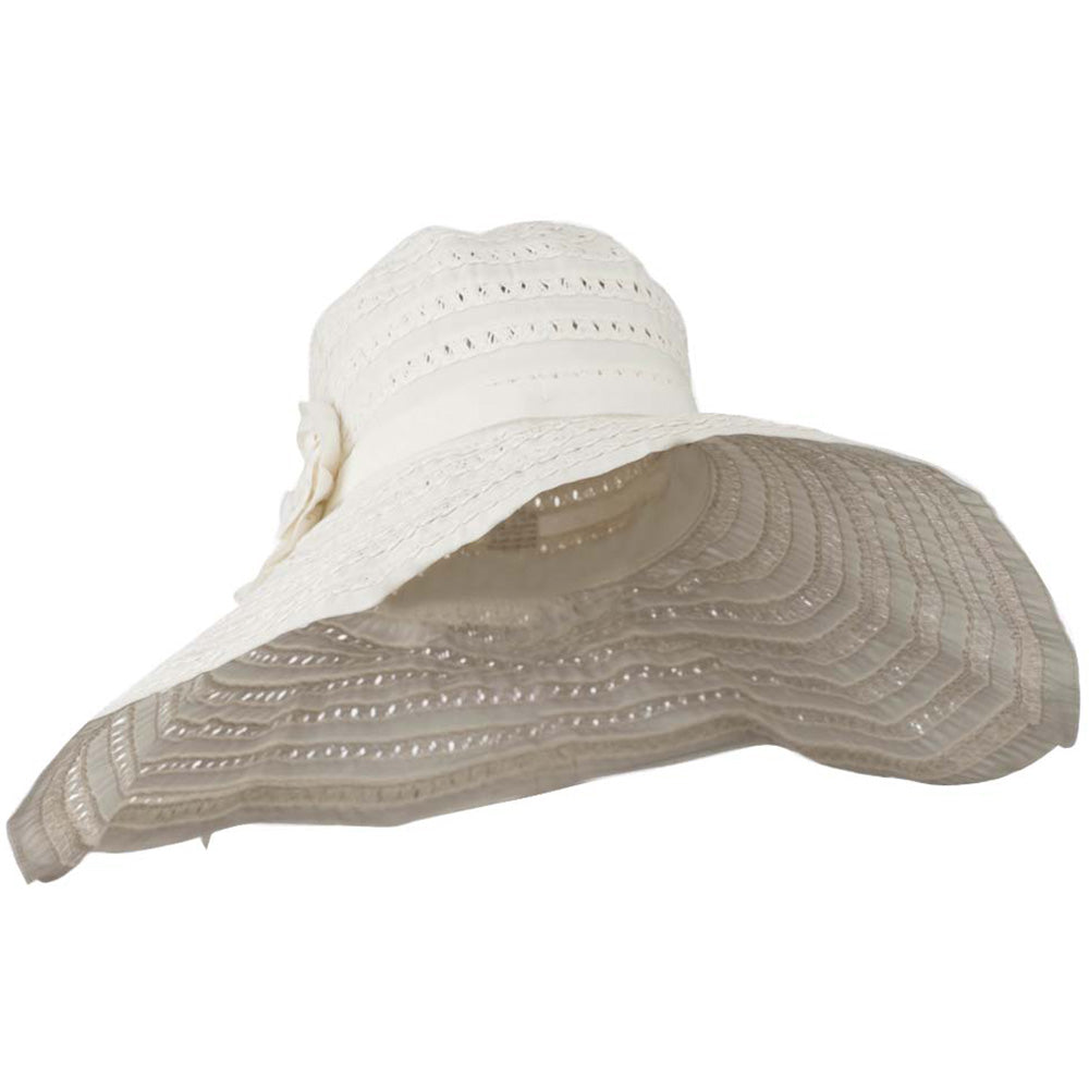 Toyo Braid Hat with Flower Accent