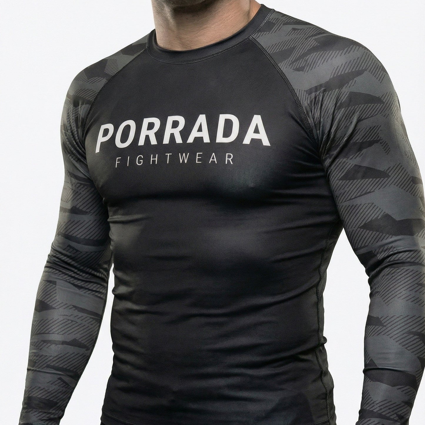 BLACK CAMO RASH GUARD
