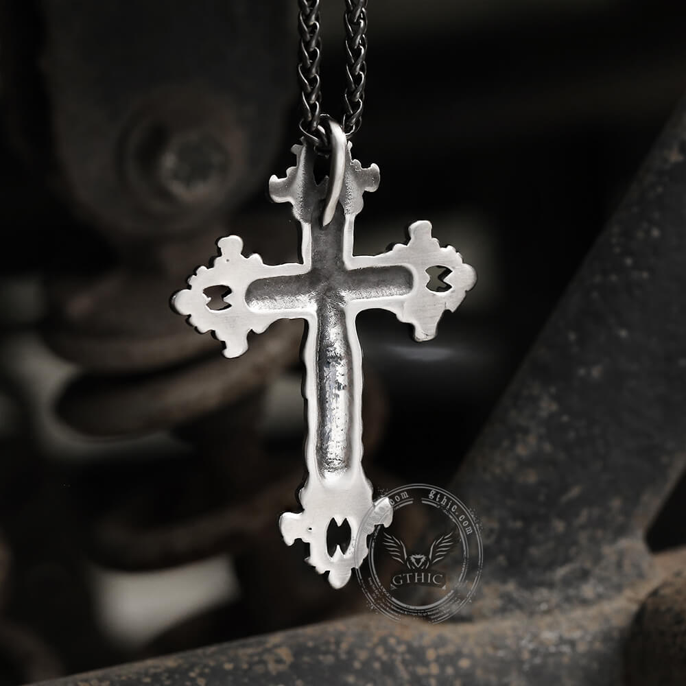 Budded Cross Stainless Steel Skull Pendant
