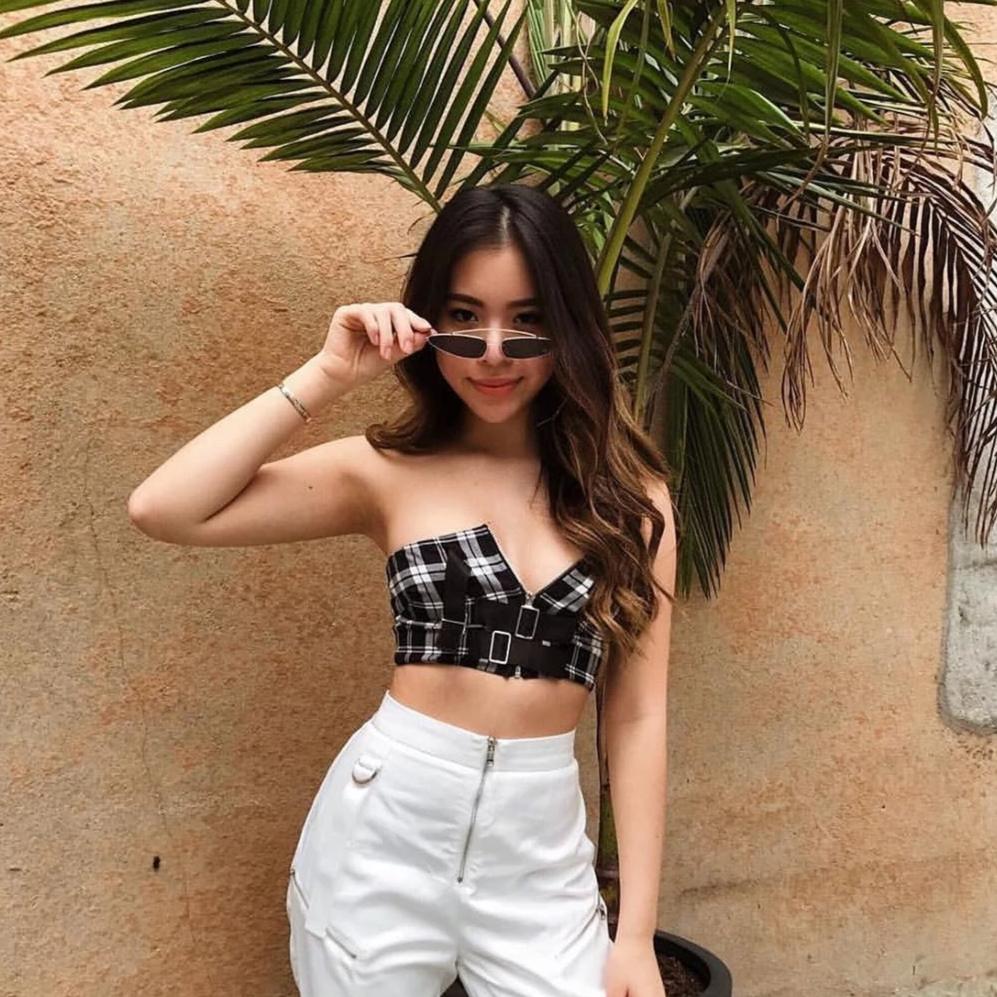 Retro 1990's Slim Triangle  Color Tone Flat Lens Sunglasses C725