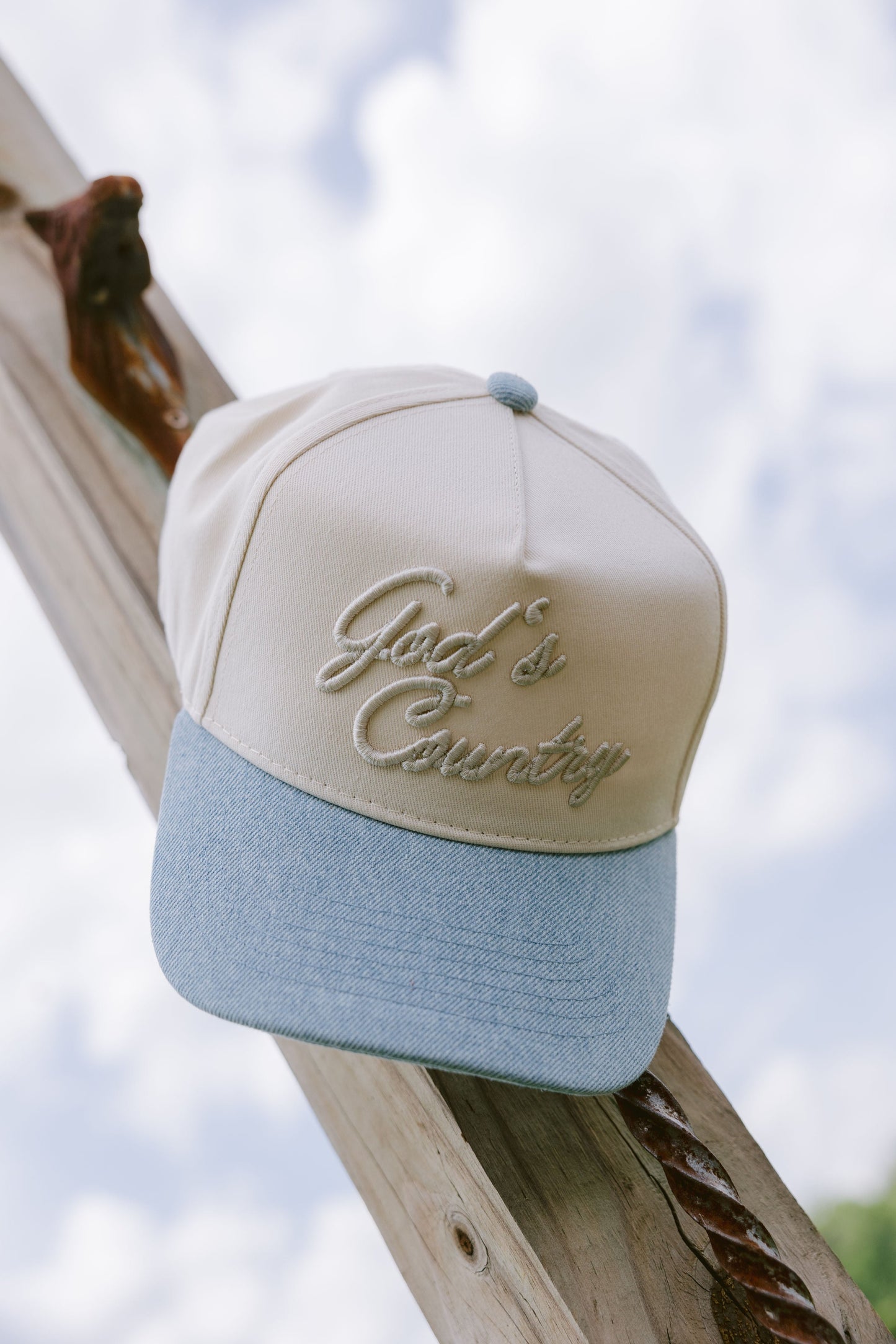 God's Country - Vintage Trucker Hat