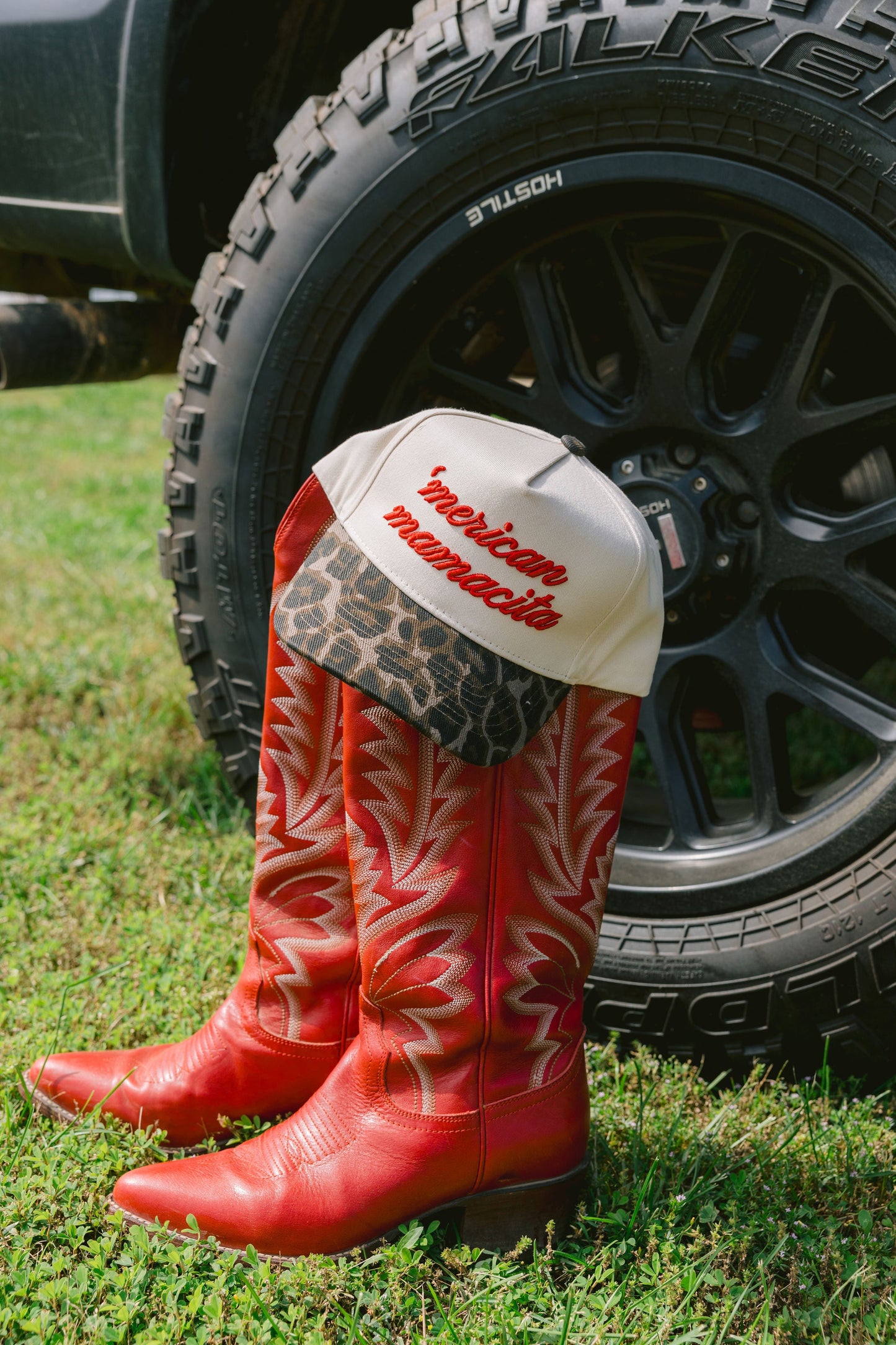 'Merican Mamacita - Leopard Vintage Trucker Hat