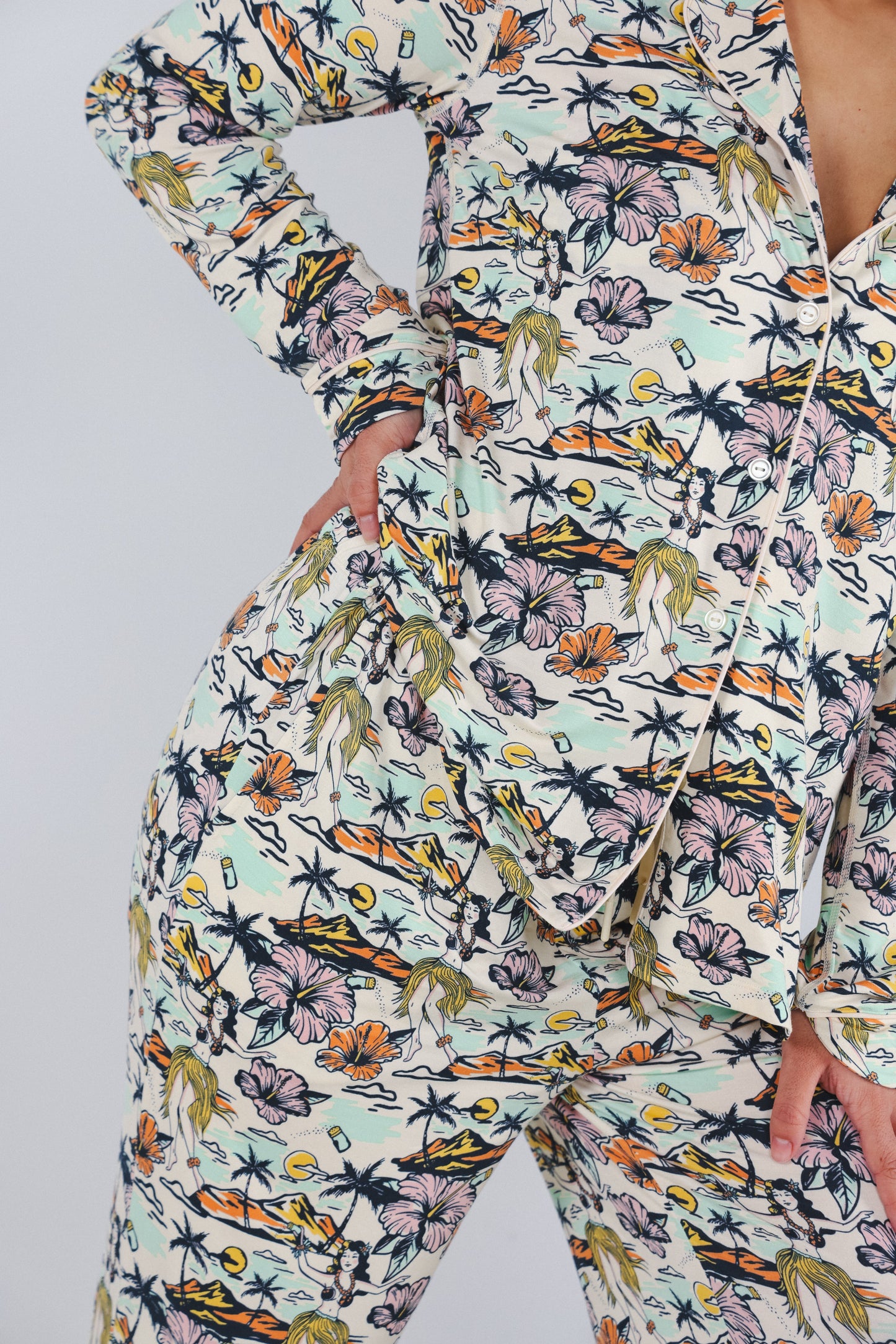 The Come Monday | Shinesty x Margaritaville® SleepDeep™ Women’s Long Sleeve Pajama Set