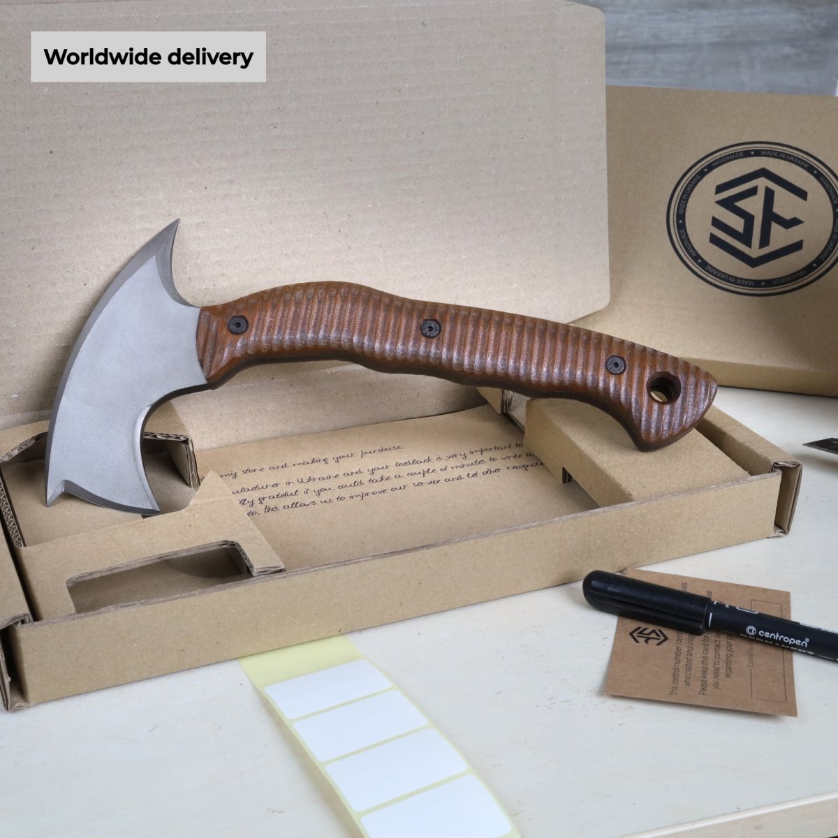 Compact tomahawk "Mingan" with polymer composite handle