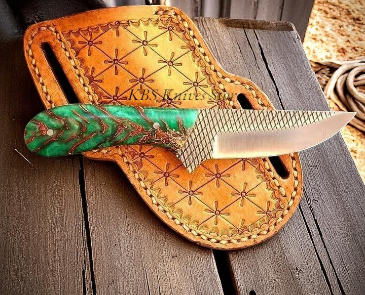 Western Cowboy Belt Knife – Green Pine Cone Handle