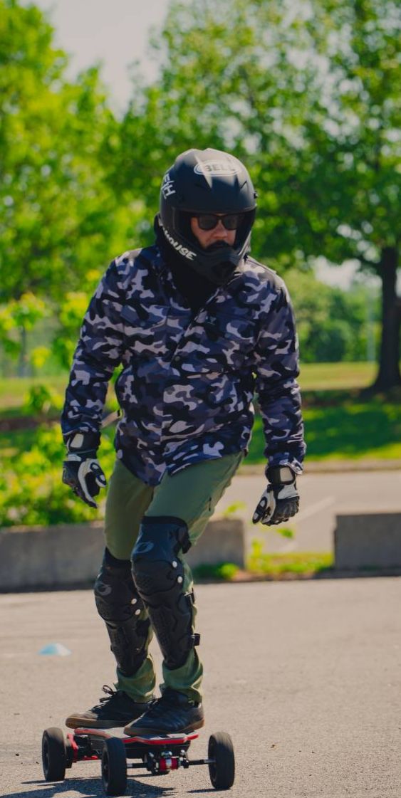 Protective SoftShell Winter Jacket for Men - Camouflage Gray Boomer with Pads