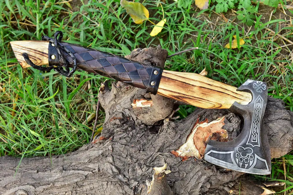 Custom Hand Made Forged High Carbon Steel Axe Superb Design Axe Hatchet Tomahawk WH 3549