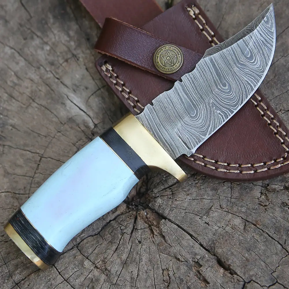 Custom Handmade Damascus Steel Skinner Hunting Knife Bone & Brass Guard Handle WH 3547