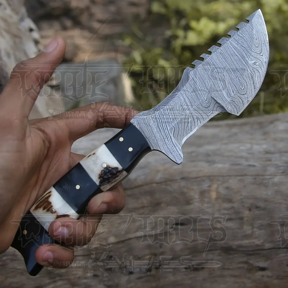 Custom HANDMADE FORGED DAMASCUS Steel Hunting BUSHCRAFT SURVIVAL TRACKER KNIFE