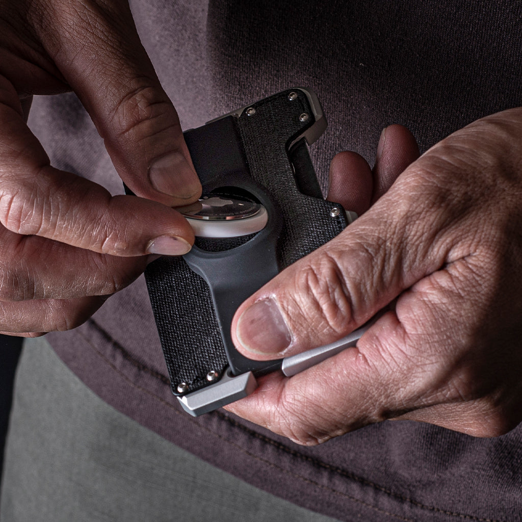 D01 AirTag Wallet