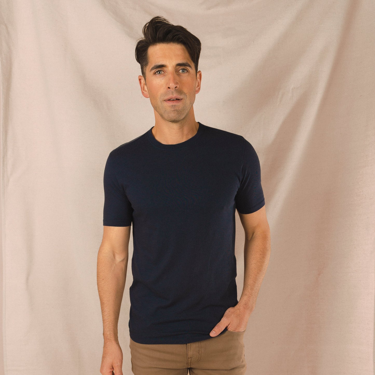 The Blues Singer | Deep Navy Everyman™ T Shirt