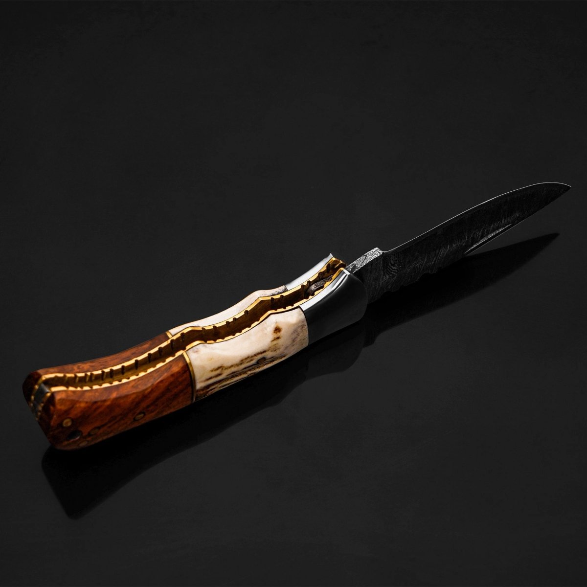 Echo Damascus Pocket Knife with Stag Horn/Antler & Rosewood Handle