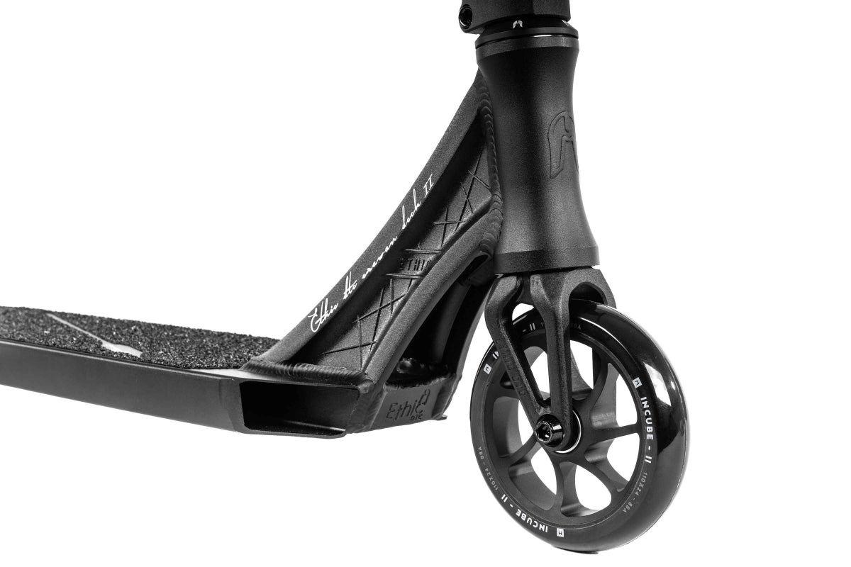 Ethic DTC Erawan V2 Medium Complete Scooter - Black