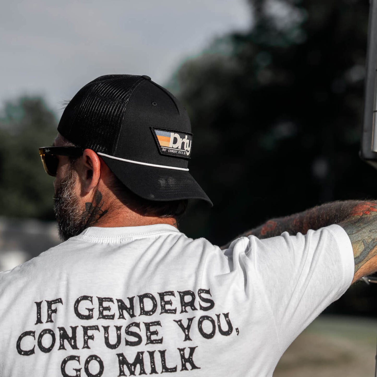 If Genders Confuse You, Go Milk a Bull Men's T-Shirt