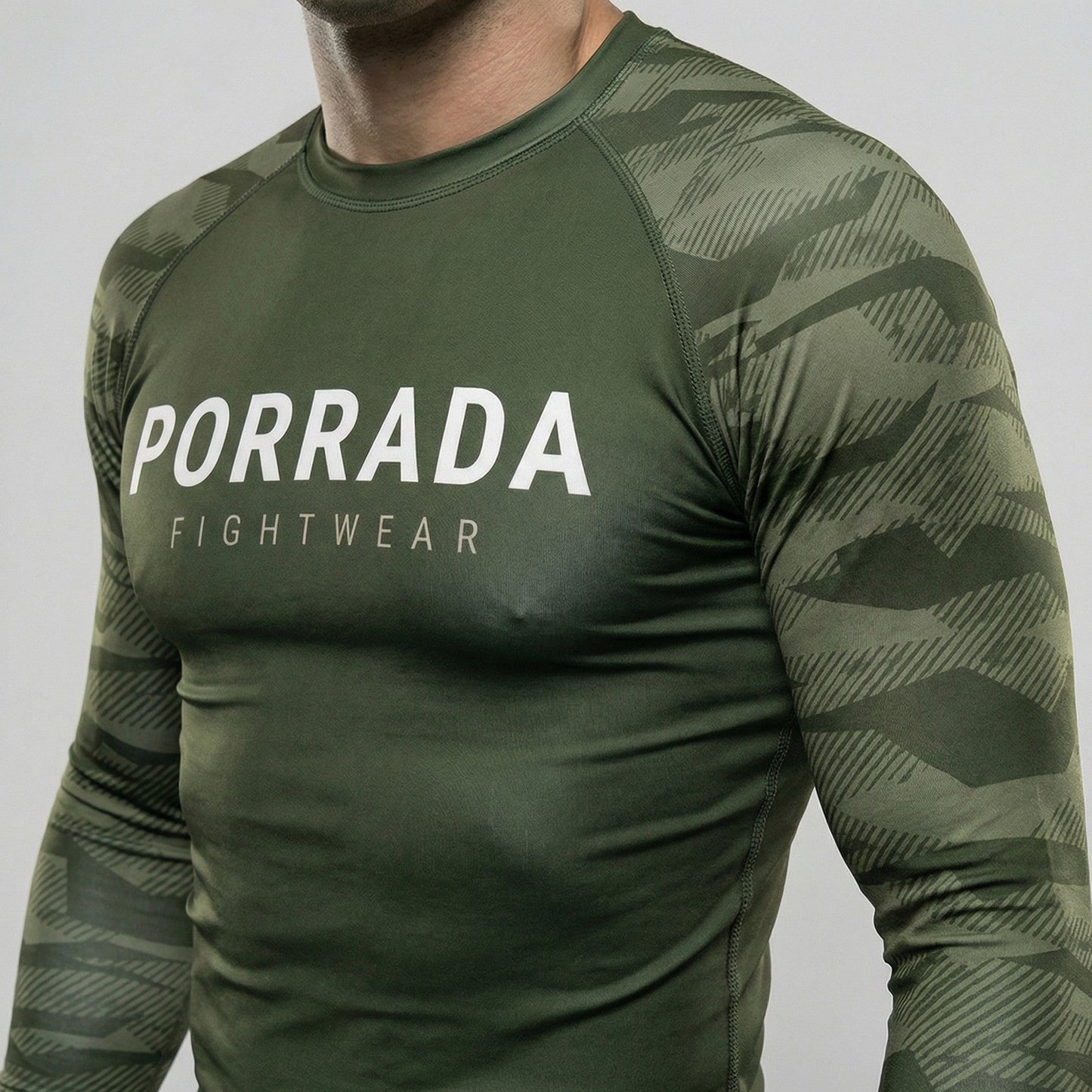 GREEN CAMO RASH GUARD