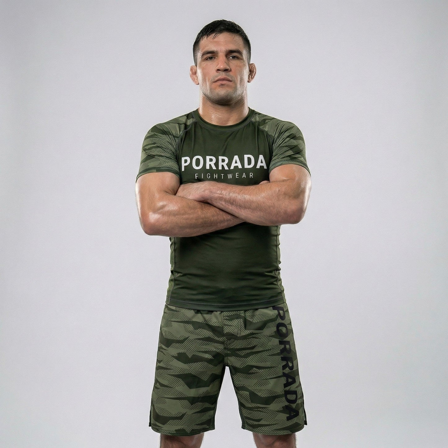 GREEN CAMO SHORT SLEEVE RASH GUARD