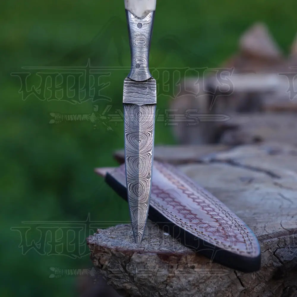 HANDMADE DAMASCUS DAGGER KNIFE - 8.5" FULL TANG  Damascus Steel KNIFE - Stag Antler Handle