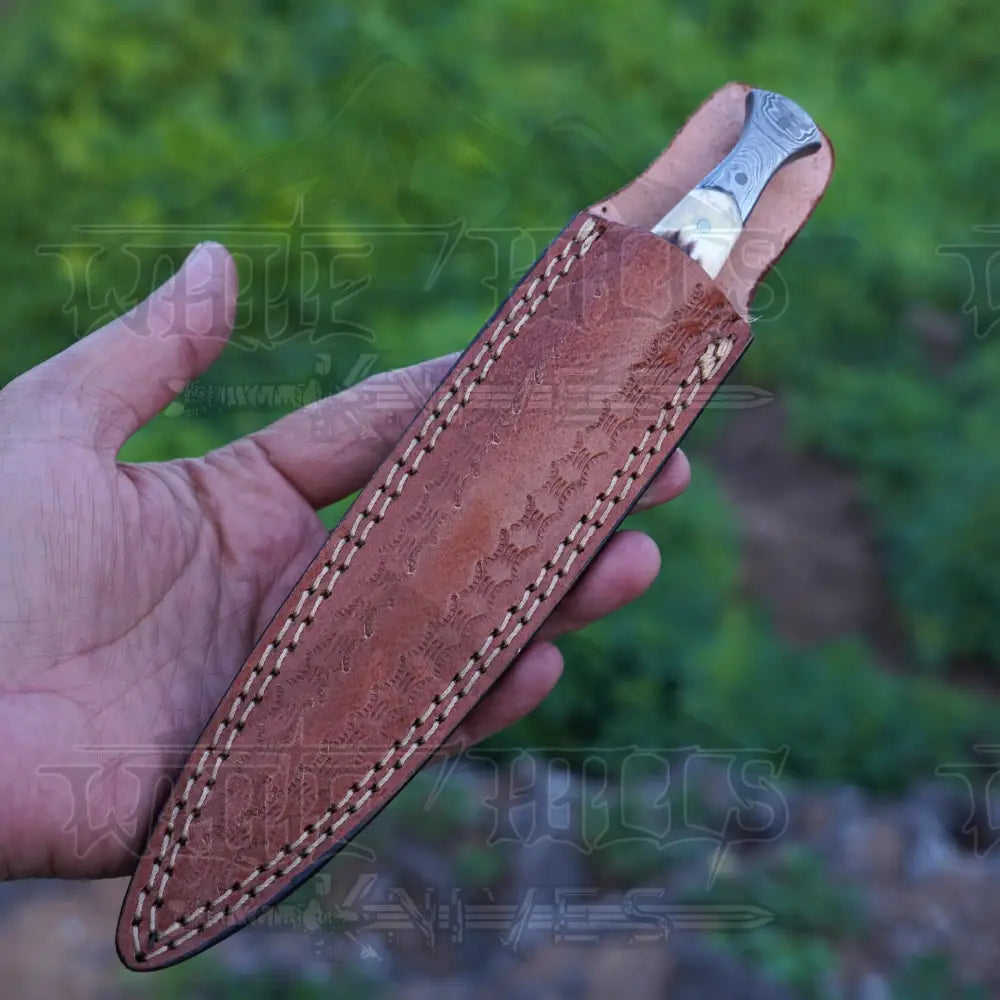 HANDMADE DAMASCUS DAGGER KNIFE - 8.5" FULL TANG  Damascus Steel KNIFE - Stag Antler Handle