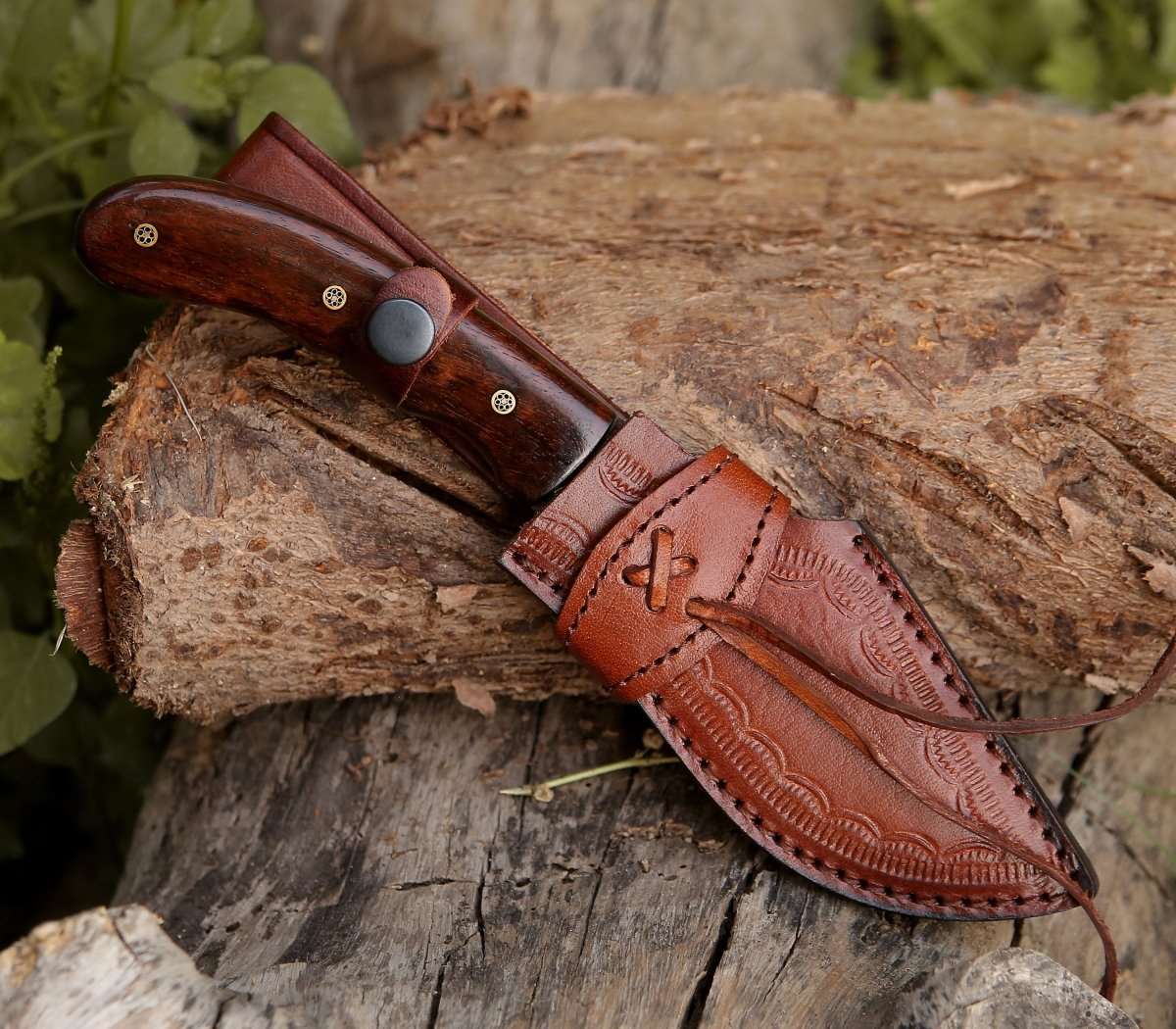 Huntsman Damascus Kukri Knife with Exotic Rose Wood Handle