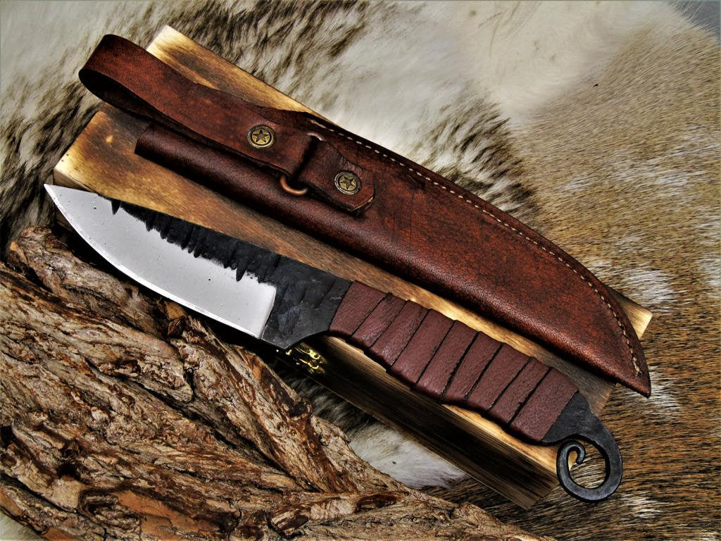 Custom Handmade Hand Forged Carbon Steel Hunting Skinning Knife