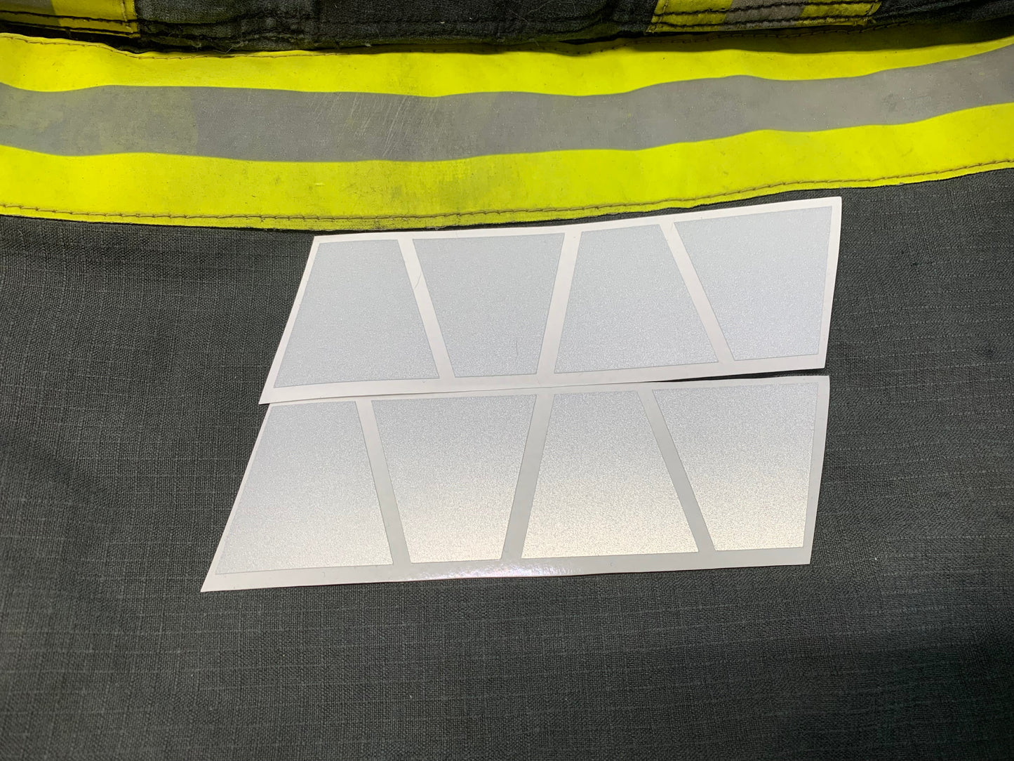 MATTE WHITE REFLECTIVE HELMET (TET) TETRAHEDRON 8 PACK