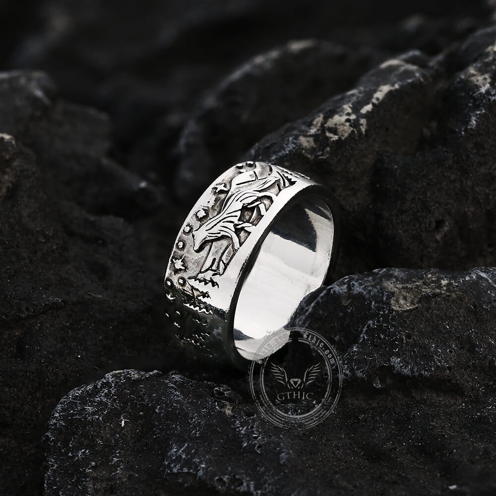 Loyal Wolf Pattern Alloy Embossed Ring
