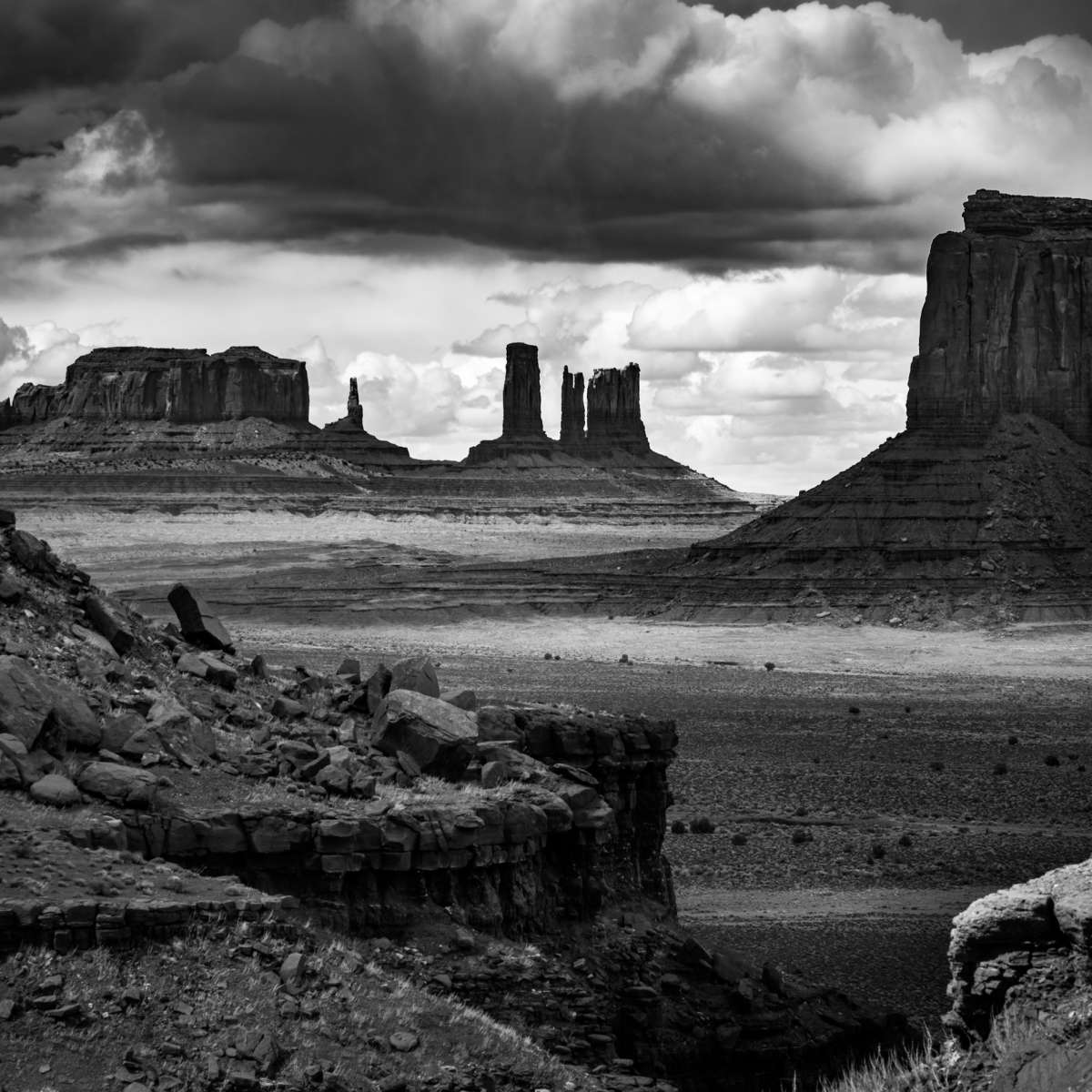 BW Monument Valley National Park Wall Art