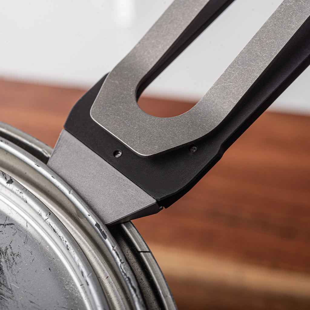 MC02 TITANIUM MONEY CLIP