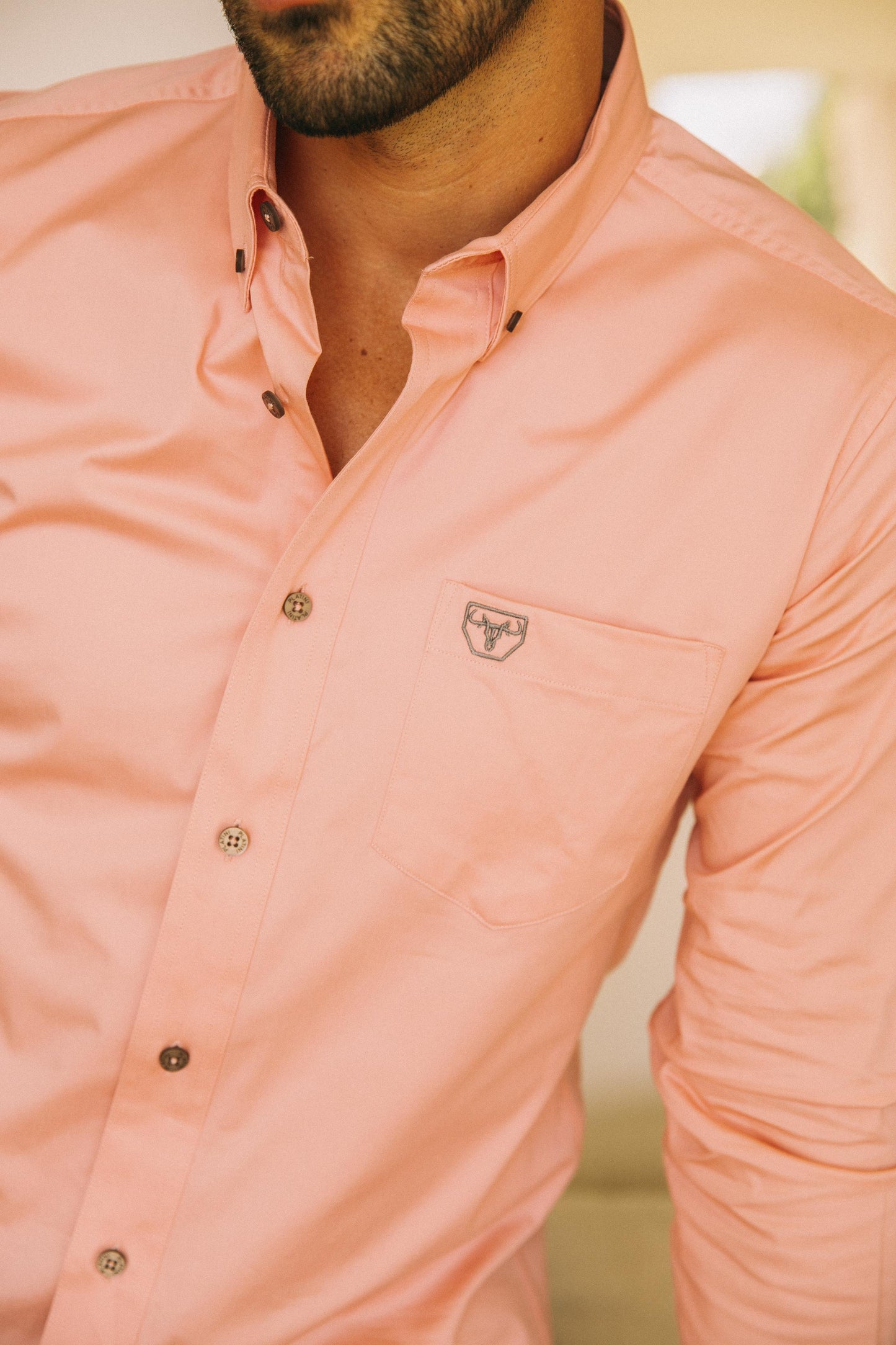 Men’s Single Pocket Logo Modern Fit Stretch Dress Shirt - Pink