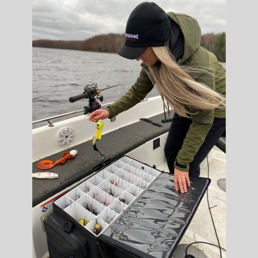 Monster Tackle Box, 100 Lures