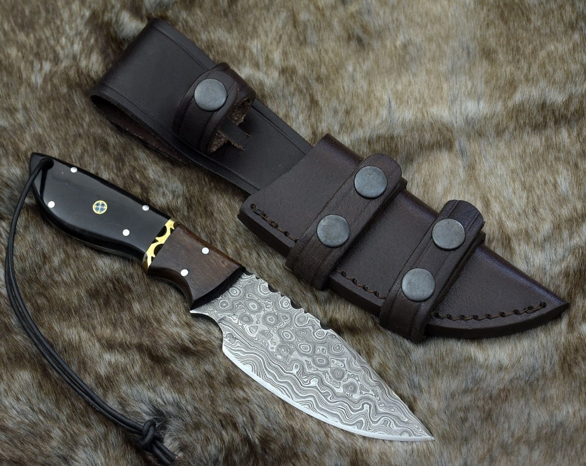 Oathkeeper Deer Skinning Knife with Horn & Rosewood Handle