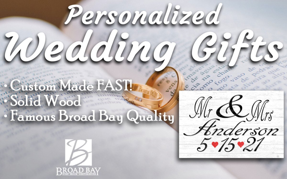 Personalized MR & MRS Sign Wedding Gift For Couple - Custom With Name and Date