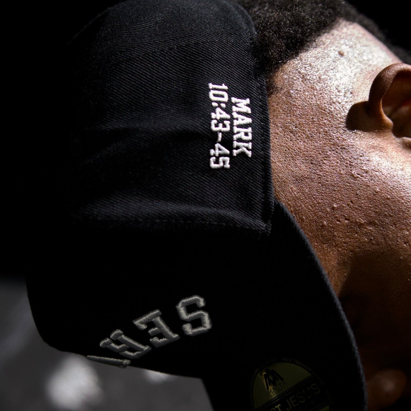 ‘SERVANT’ Premium Wool Blend SnapBack - Black/White