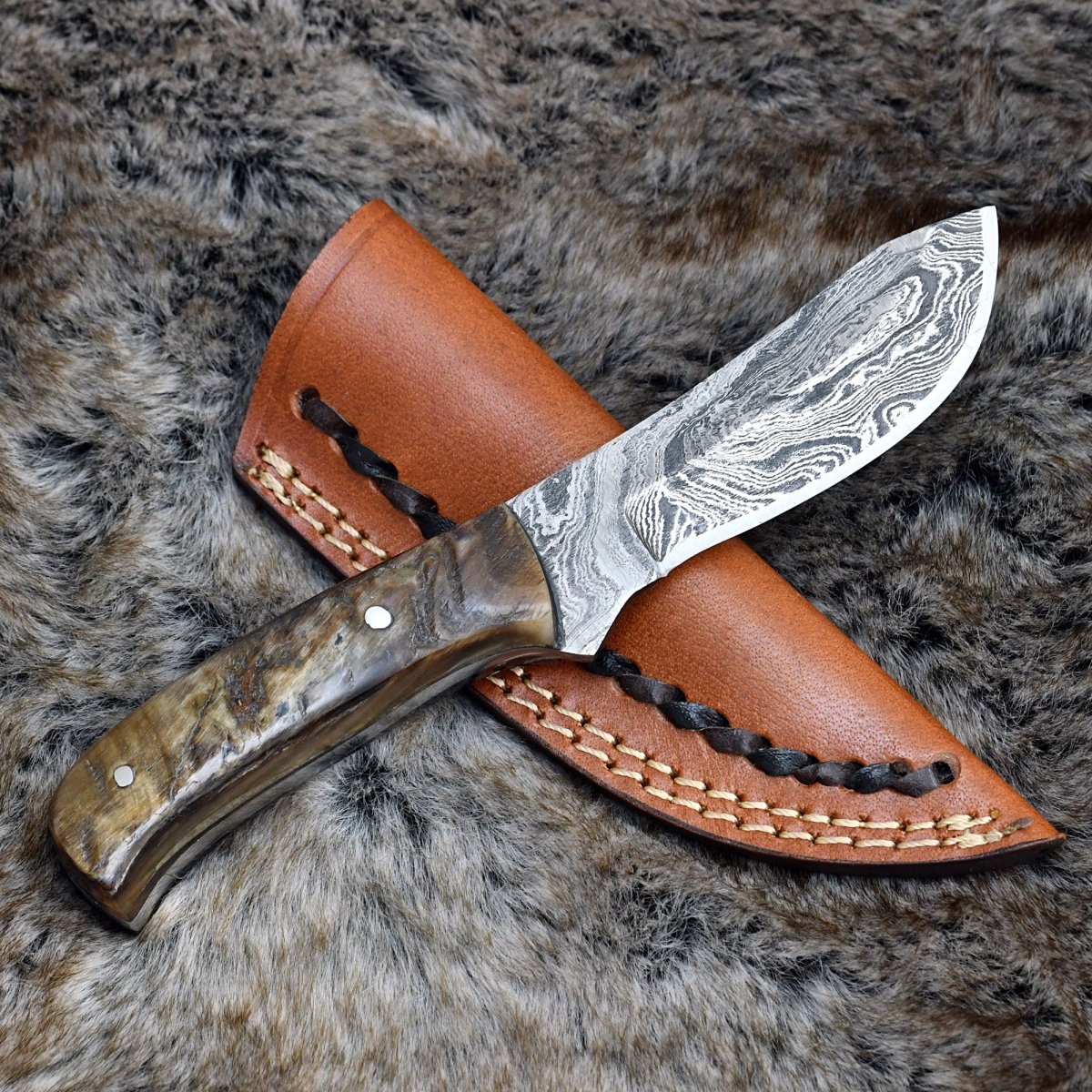 Pulse Skinner Knife with Ram Horn Handle